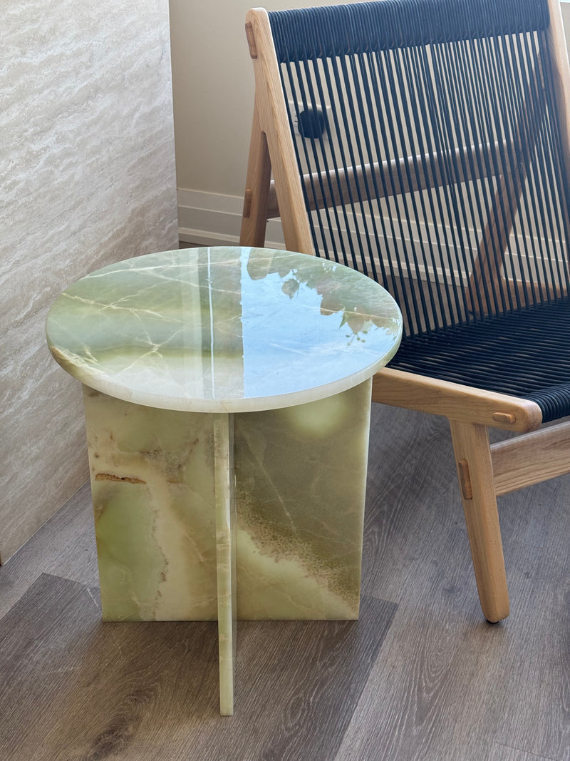 Onyx Round Accent Table/Plinth/Side/End Table