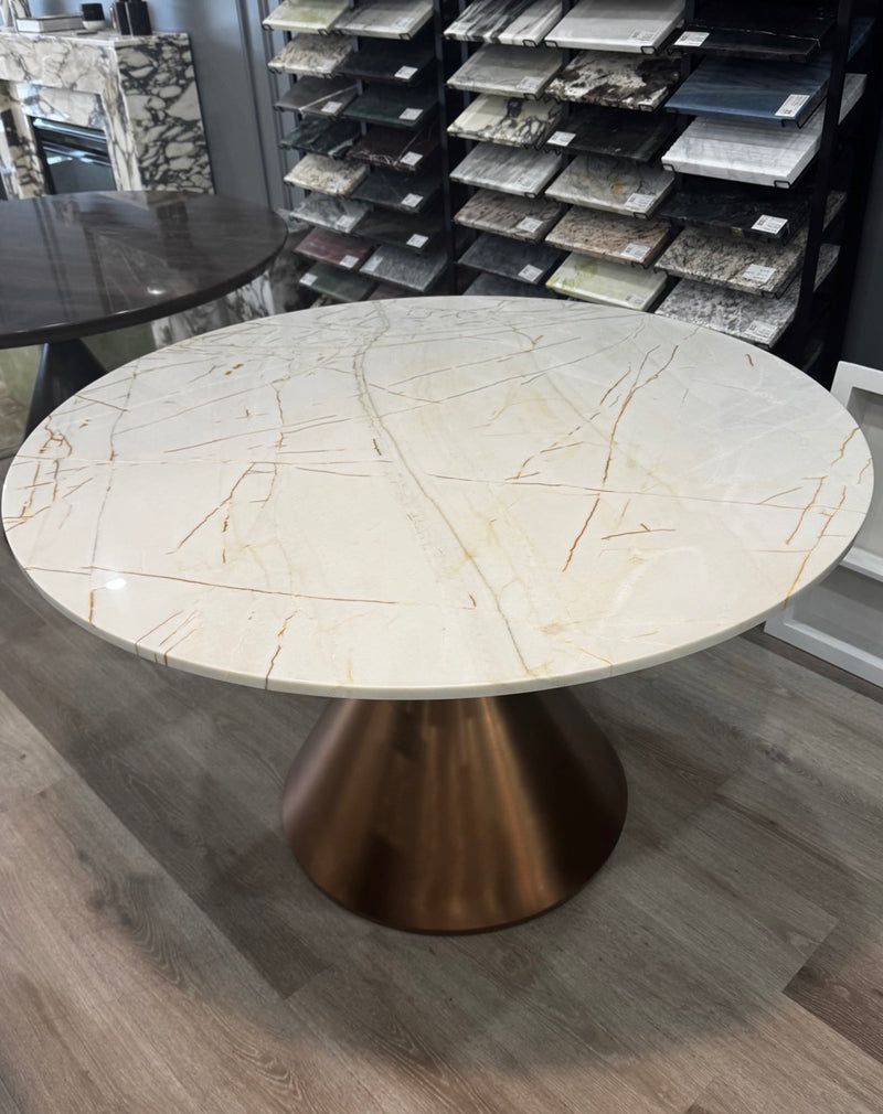 Round Natural Stone Dining Table – White with Gold Veining